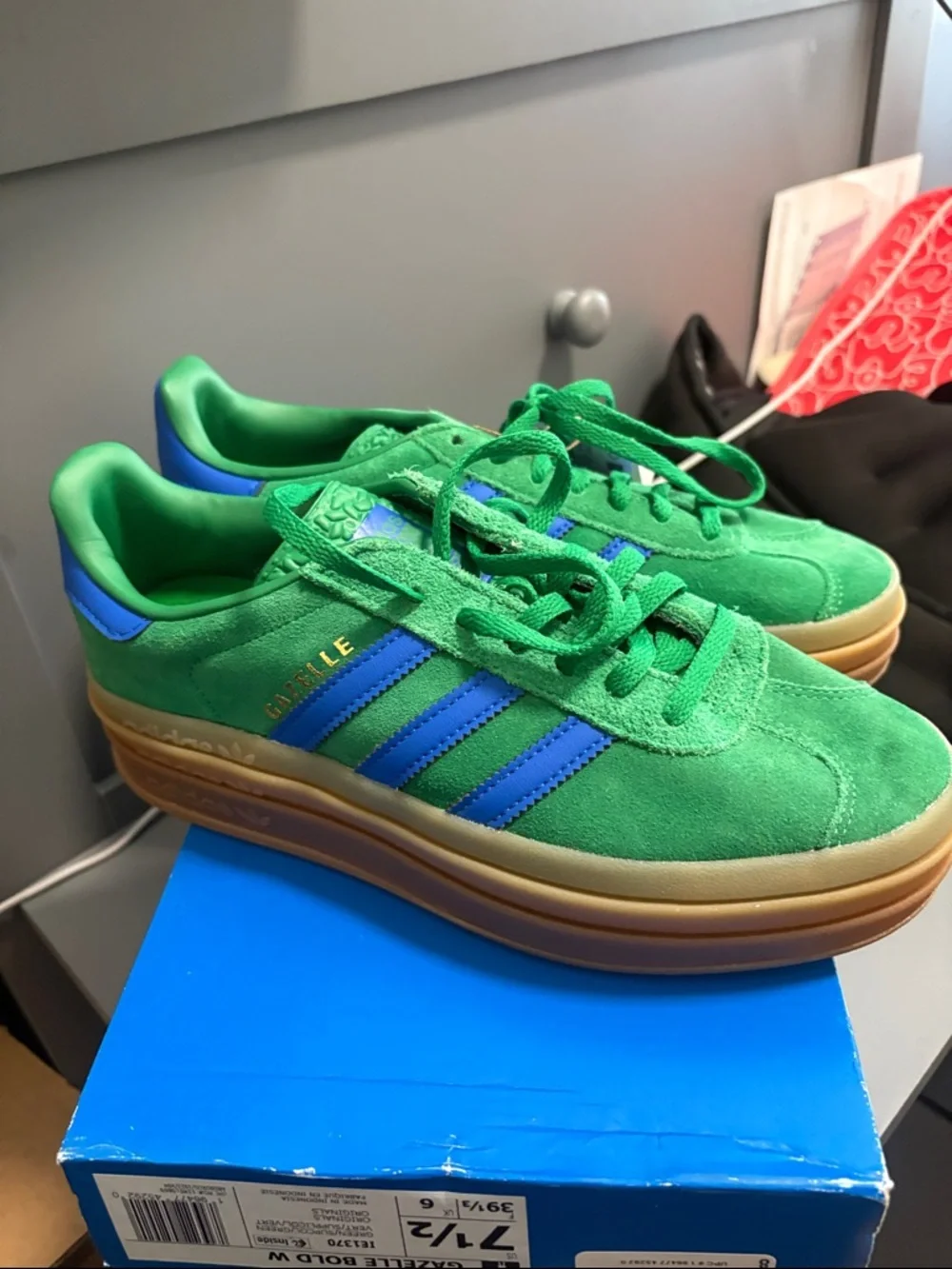 adidas Green Suede Gazelle Bold Platform Sneakers with Blue Stripes NWT - Picture 4 of 10